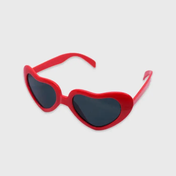 Lentes de Corazón Rojos para Sol – Estilo y protección Modatelas