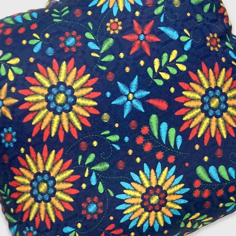 Cojín Decorativo Muñeca y Flores Estilo Mexicano Modatelas
