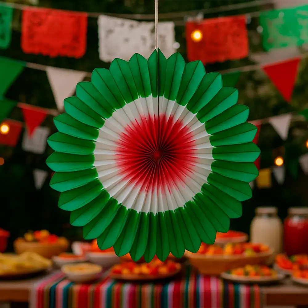 Colgante Patrio en Flor de Papel – Decoración Verde, Blanco y Rojo Modatelas 2