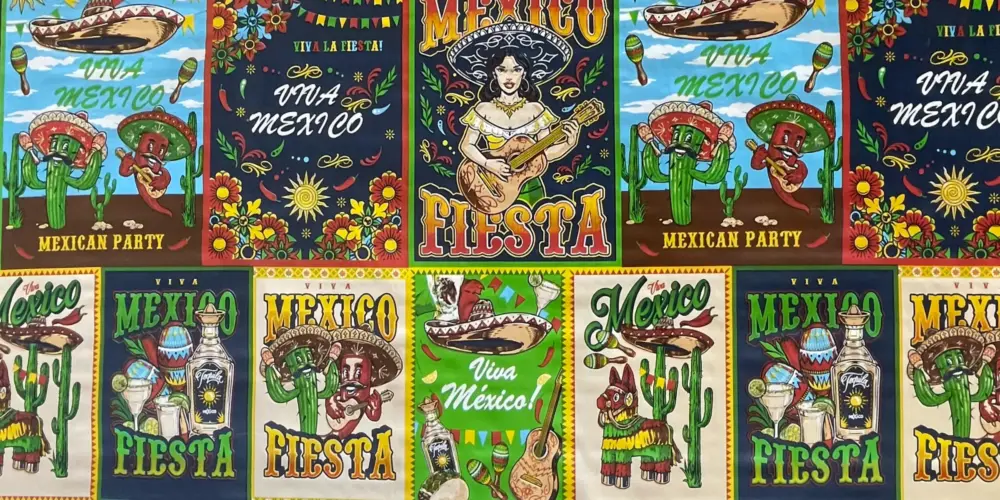 El Mantel Plástico Lotería Tradición es la opción perfecta para quienes buscan decoración auténticamente mexicana. Con sus 20 metros de largo, este mantel versátil permite crear ambientes festivos en cualquier espacio, mostrando las coloridas cartas de lotería adaptadas con motivos tradicionales.