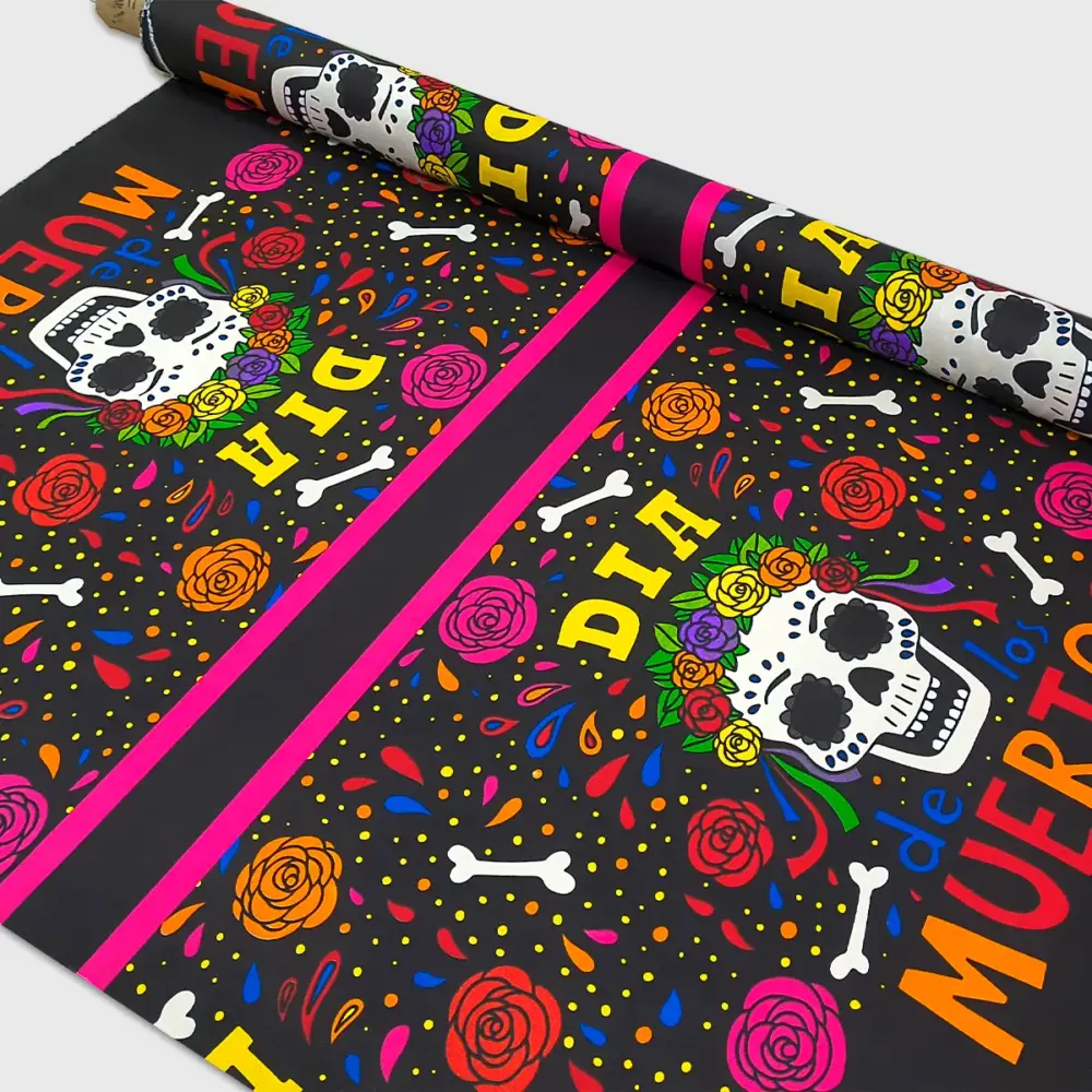 Tela Minimatt "Corona de Rosas y Calaveras" 150 cm ancho - Perfecta para Altares, Manteles y Hogar, Colección Día de Muertos - Rollo 30 m Modatelas