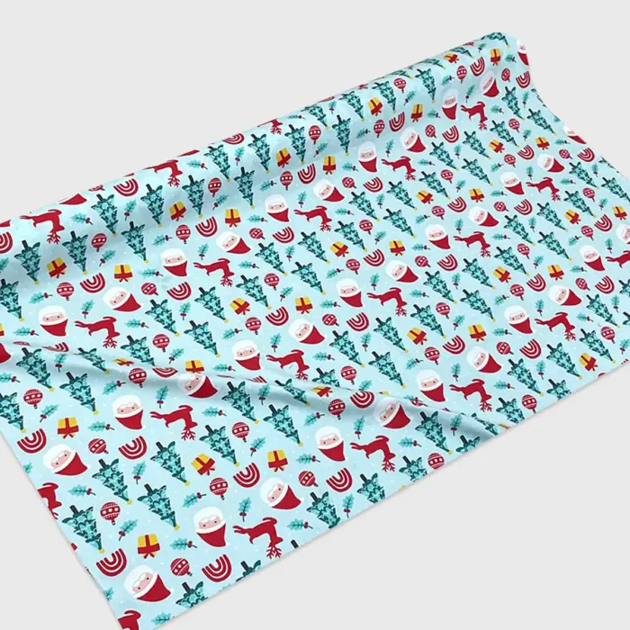 Tela Algodón Candy Navideño “Aventuras de Santa” 120 cm ancho para Envoltorios Textiles y Regalos Personalizados - Rollo 30 m modatelas